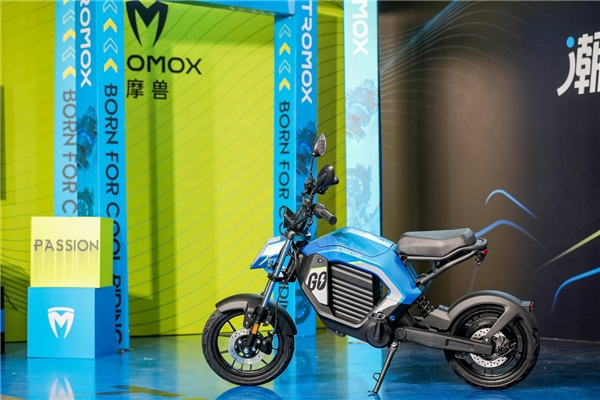 摩獸發布旗下首款新國標潮玩跨騎電自Pesgo one