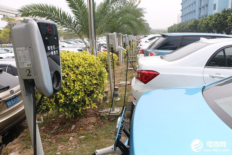 中消協(xié):新能源電動汽車充電使用記住這幾點 省心少煩惱