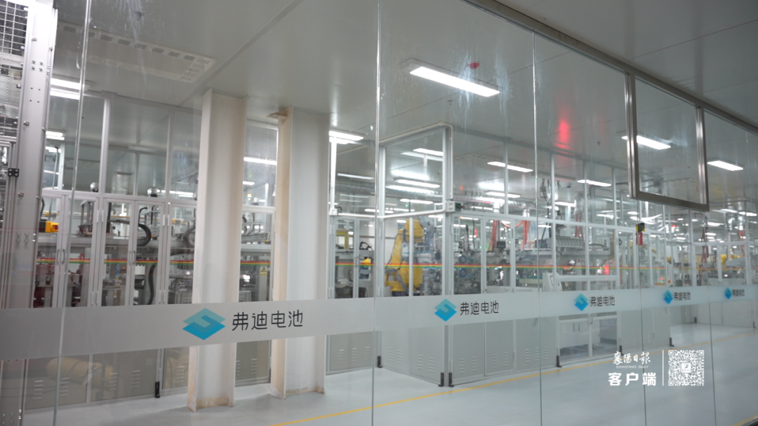 比亞迪襄陽產業園刀片電池首條產線投產 預計明年5月全部產線投產