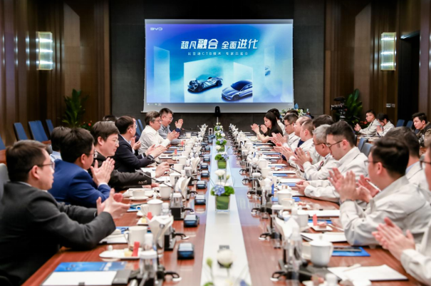 挖掘刀片電池潛力，看比亞迪CTB技術如何引領電動汽車新風向！