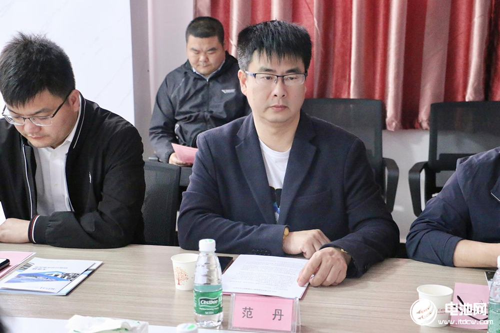 中國電池新能源產(chǎn)業(yè)鏈調(diào)研團一行參觀考察源滙通