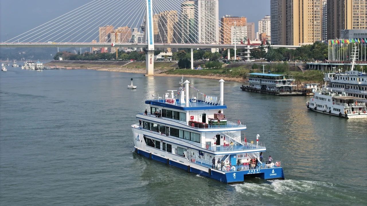 我國首艘氫燃料電池動(dòng)力船今天首航