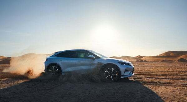 震撼價(jià)格！入門滿配！宋L 領(lǐng)潮上市18.98萬(wàn)元起！