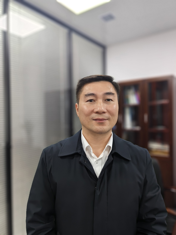 深圳市德賽電池科技股份有限公司總經(jīng)理何文彬