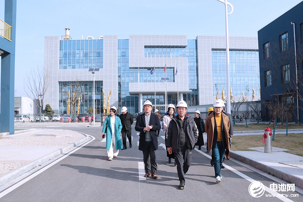 中國電池新能源產業鏈調研團一行參觀華盛鋰電
