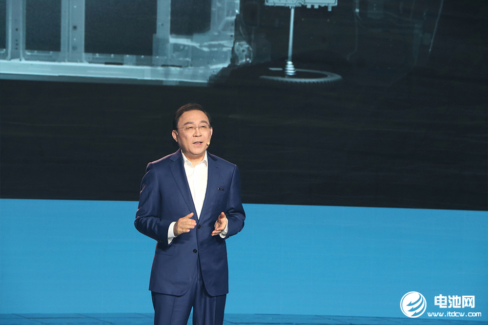 搭載比亞迪最強三電系統(tǒng)！海洋網(wǎng)迎高光“獅”刻！