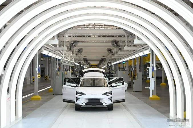 比亞迪烏茲別克斯坦工廠首批量產(chǎn)新能源汽車正式下線