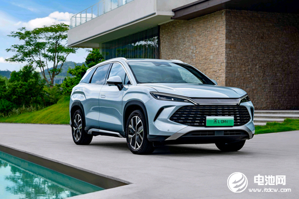 要卷就卷技術！比亞迪宋家族雙王炸齊發！