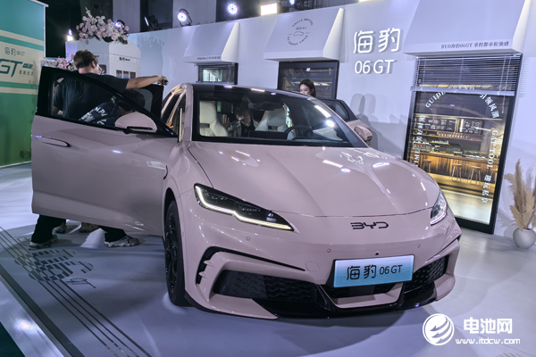 海豹06GT正式上市