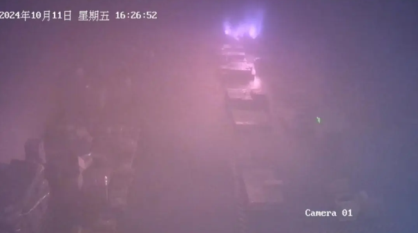 靜靜堆放的鋰電池也會(huì)爆炸？廣東佛山一電池廠燒了……