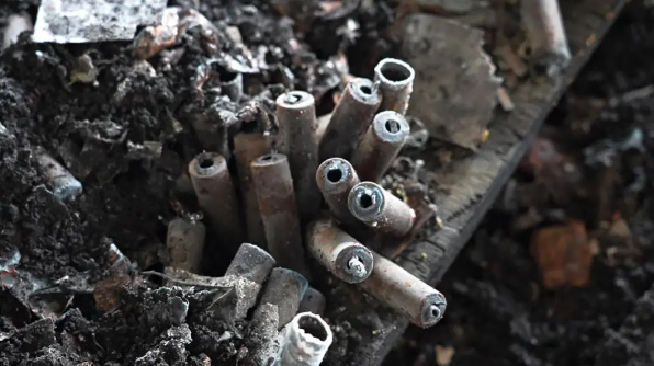 靜靜堆放的鋰電池也會(huì)爆炸？廣東佛山一電池廠燒了……