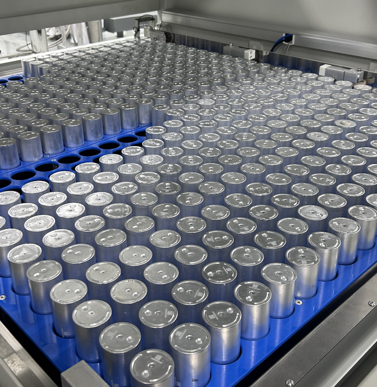 打造超充系！云山動力超充大圓柱電池量產正式通線