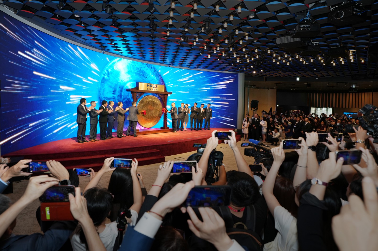 一場港股IPO，要集結動力電池TOP10？