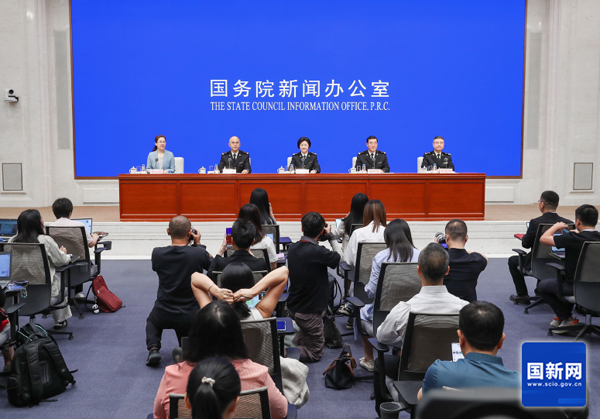 海關(guān)總署：進(jìn)口礦產(chǎn)品、出口鋰電池通關(guān)時長壓縮80%以上